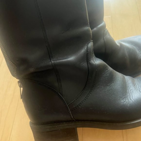Ugg leather boots - Picture 3 of 3